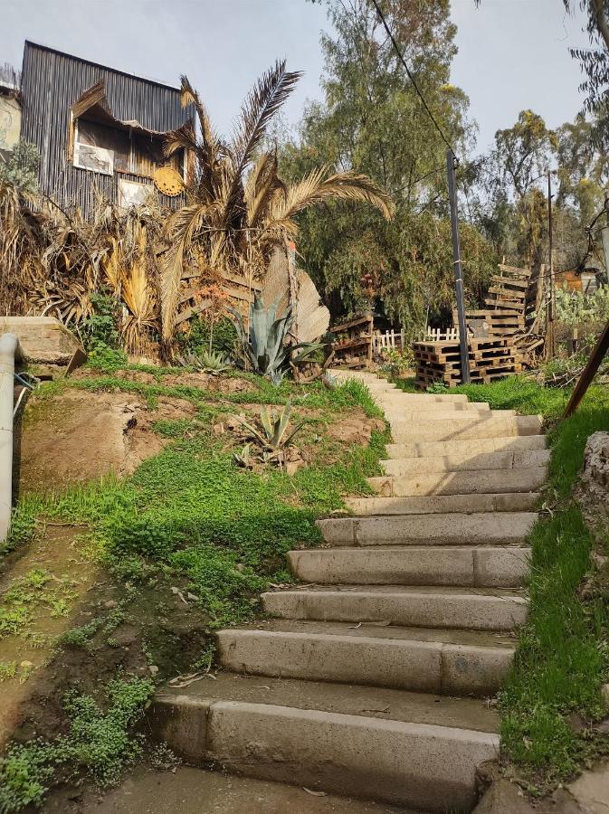 Nuevovalpo Hillside Homestay サンティアゴ エクステリア 写真